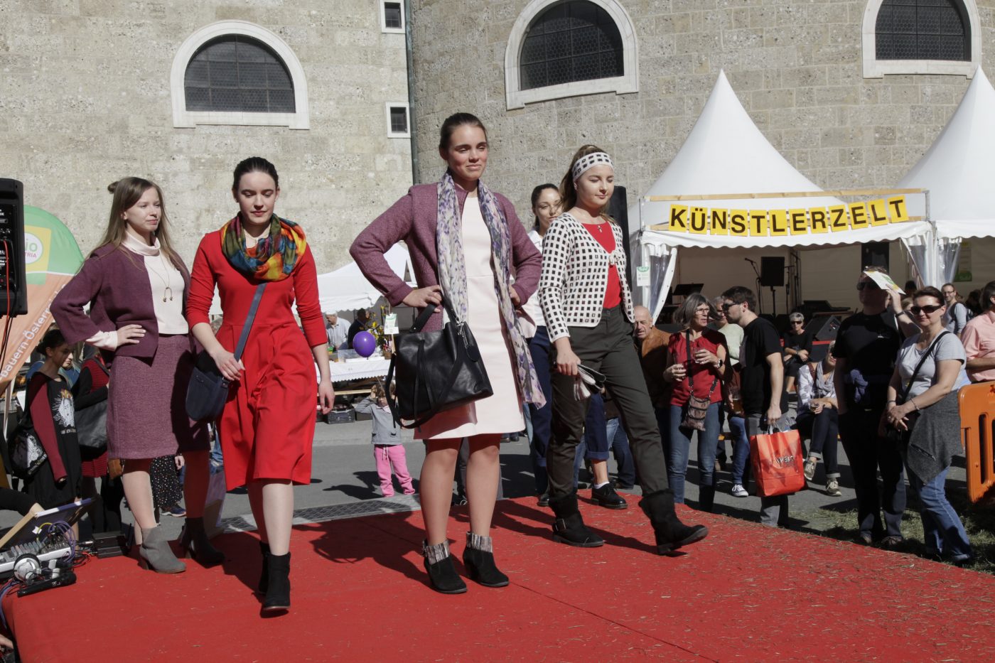 Modeschau der Mode-Schülerinnen © Markus Danner